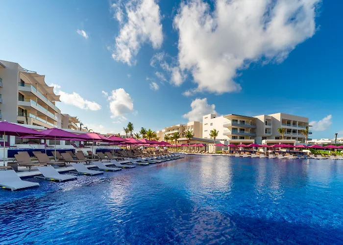 Planet Hollywood Cancun Adult Scene By Royalton, An Autograph Collection All-Inclusive Resort - Adults Only